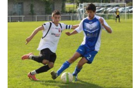 Les U17 victorieux sur leur terrain