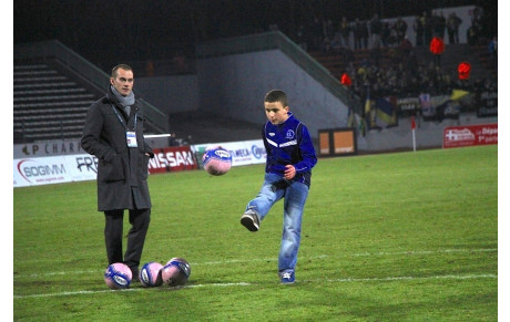Un U13 du COC s'illustre au Parc des Sports d'Annecy