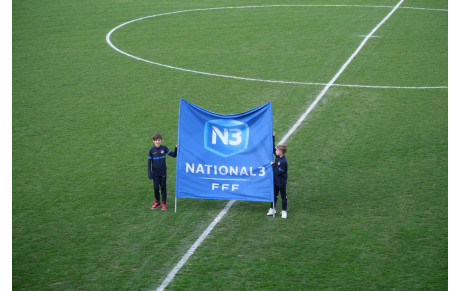 L'école de foot au match de GFA